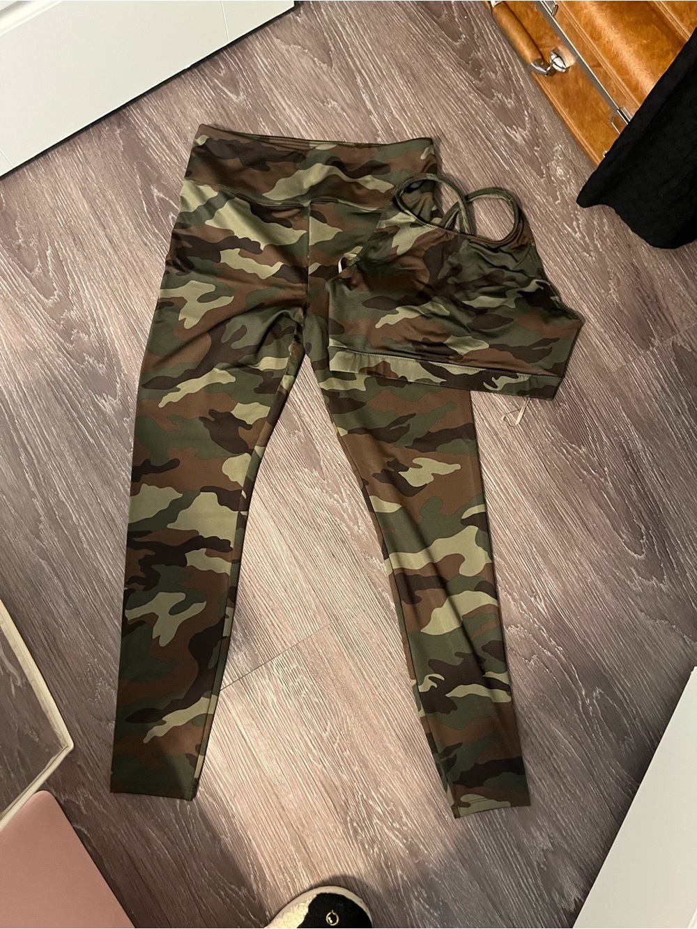 Forever 21 Olive & Brown Camo Active Set